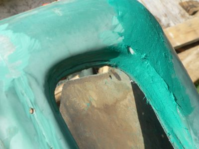 Kramer Traktor Motorhaube gespachtelt