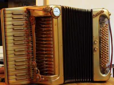 Steampunk Akkordeon